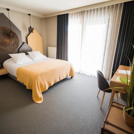 La Libellule Hotel Beauraing Eksteriør billede