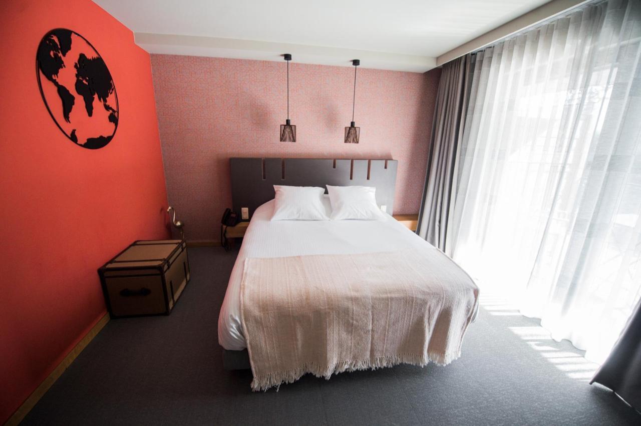 La Libellule Hotel Beauraing Eksteriør billede